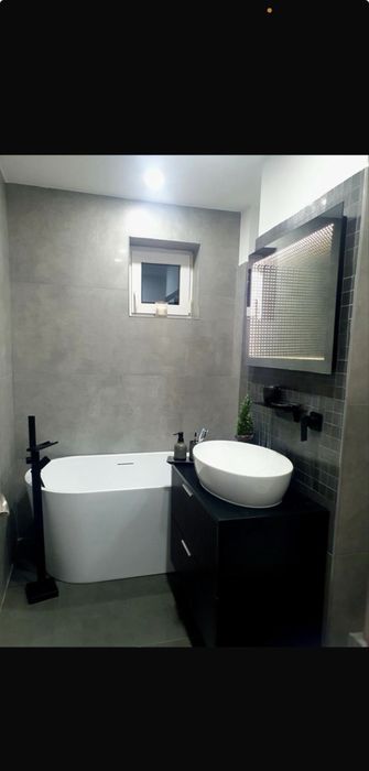 Apartament 3 camere de vanzare