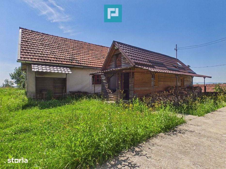 Casă de vacanță cu 2 corpuri si view în Dulcele