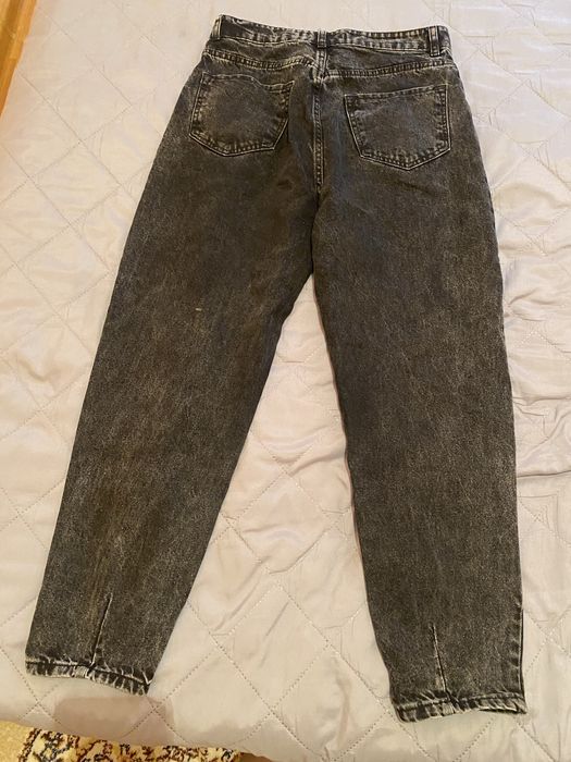 Продам джинсы МОМ