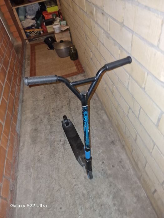 Продам трюковой самокат