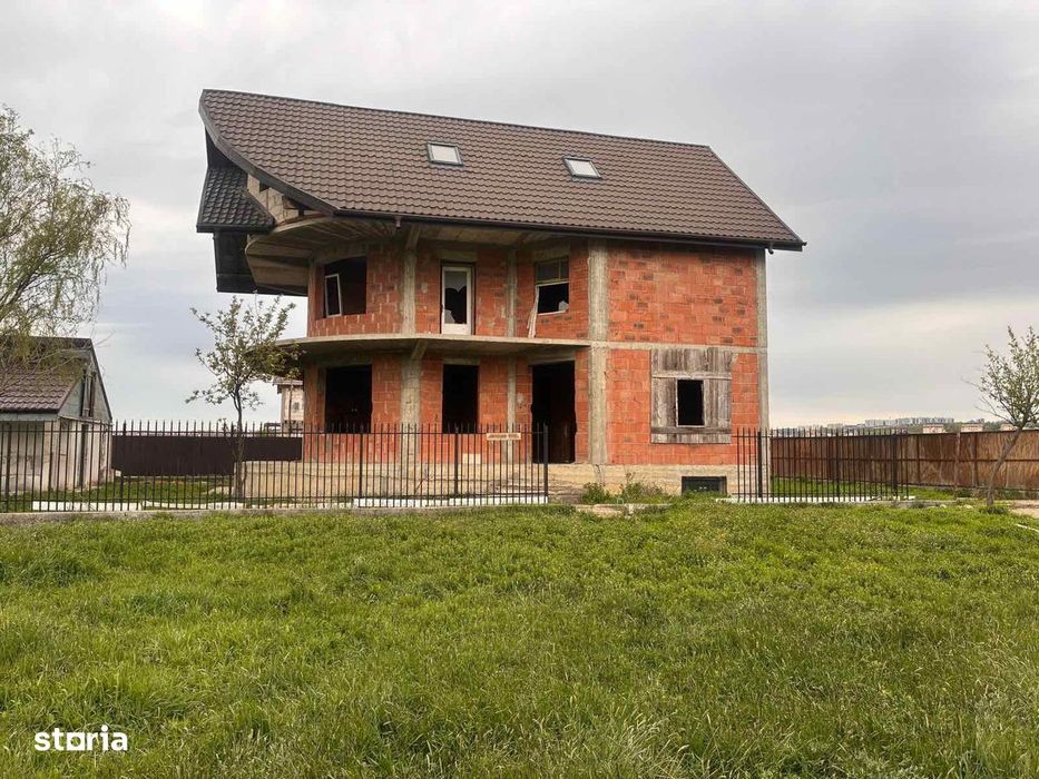 Teren intravilan 500 mp Iași Zona Apărătorii Patriei Șes Bahlui Dacia