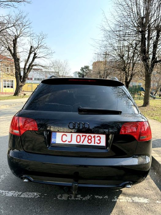 Vând Audi A4 b7 Sline