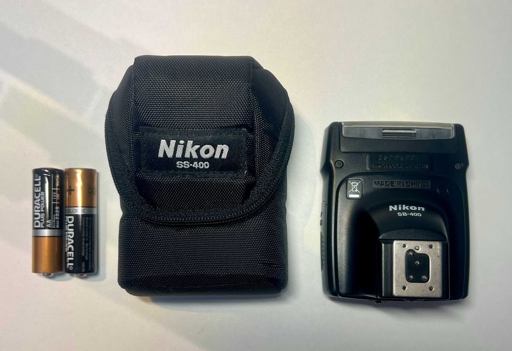 Фотовспышка Nikon Speedlight SB-400