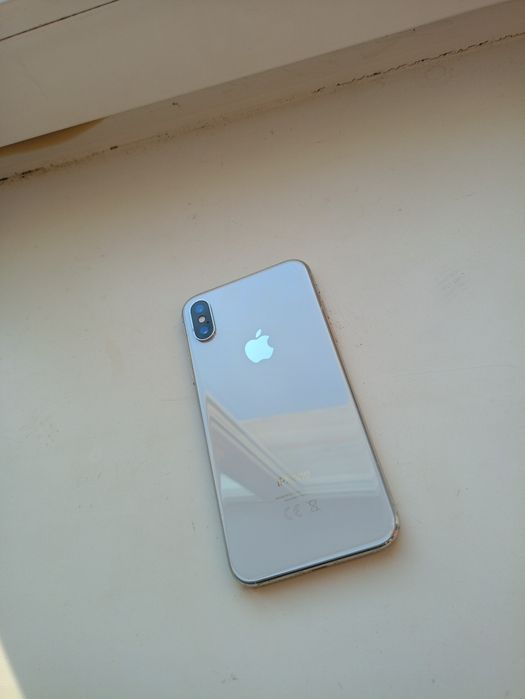 Продам IPhone XS 64gb