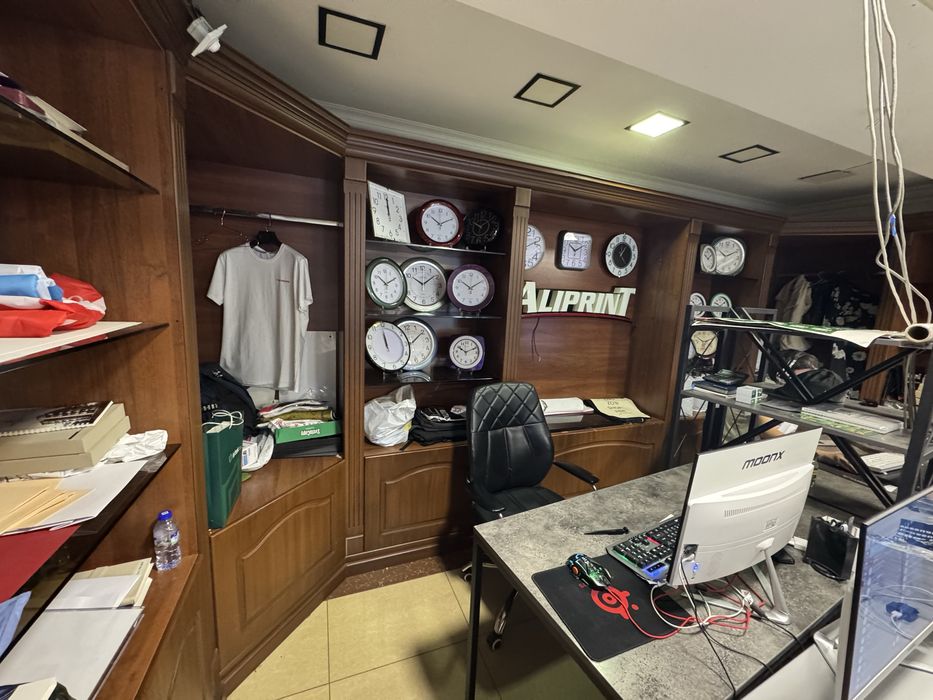 Сотилади офсний мебел