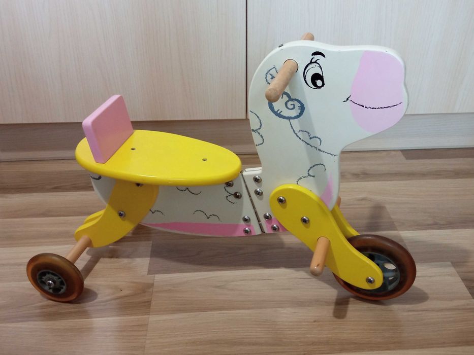 Конче с колела и столче