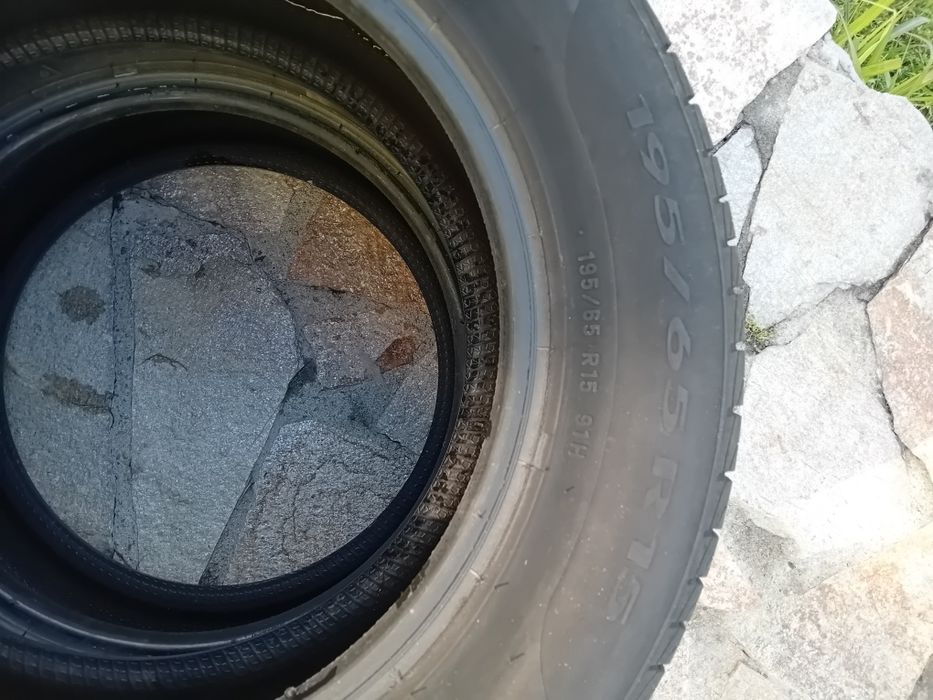 195 65 15 PIRELI