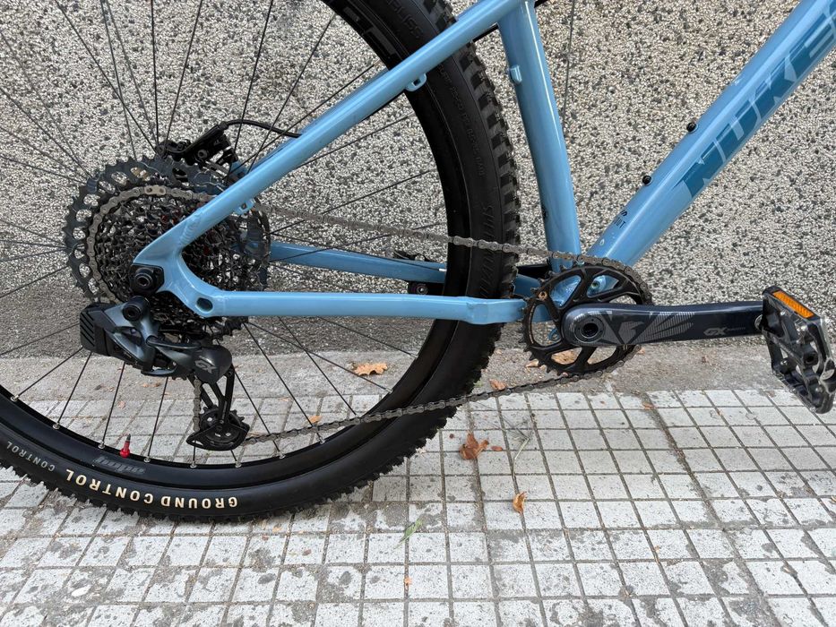 Nukeproof Scout Al 29''/Sram GX Eagle AXS/Marzocchi Bomber Z2/Hope