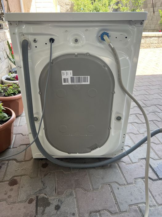 Продам стиральную машинку