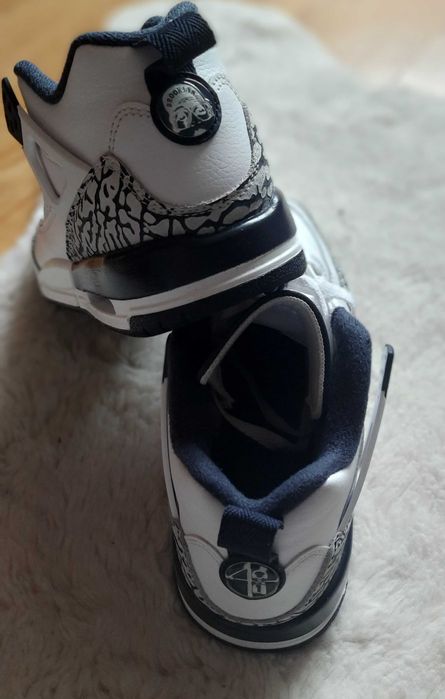 Jordani albi Spizike Low Bg