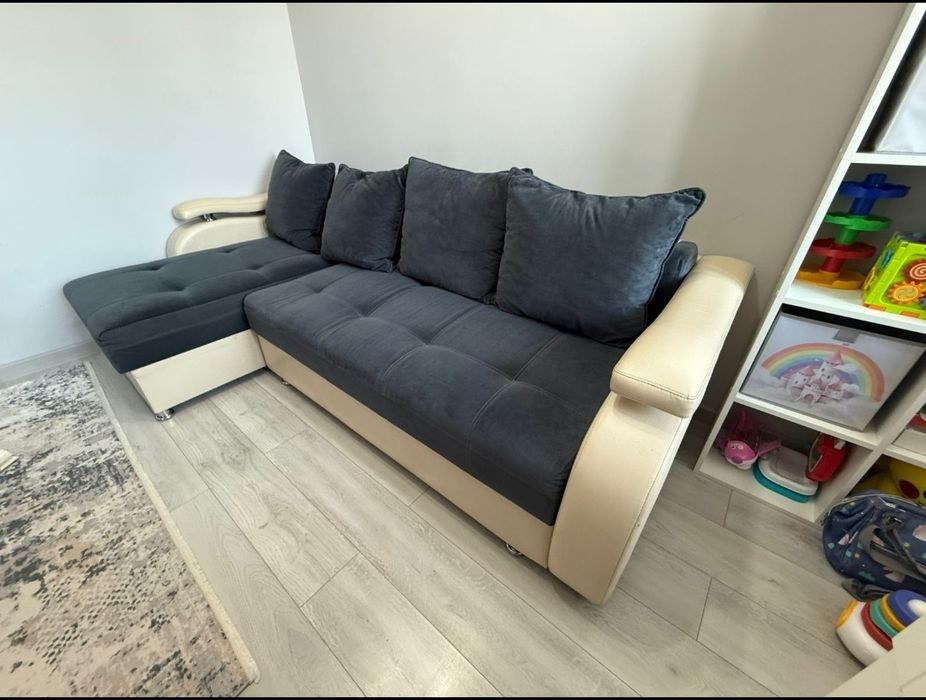 Продам диван из велюра