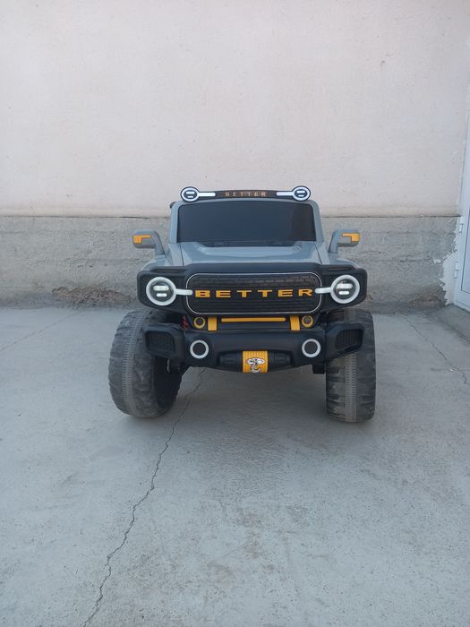 Детская машина с пультом и ручная