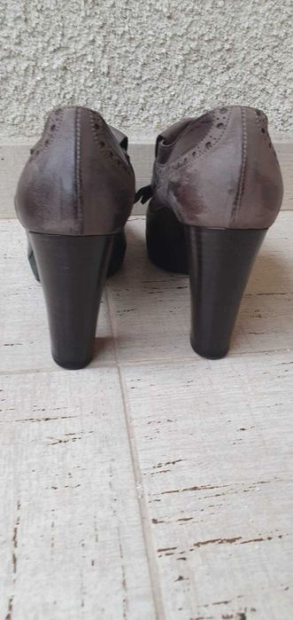Pantofi din piele naturală,  nr.37 Progetto