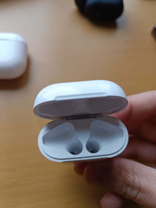 Airpods 2 наушник
