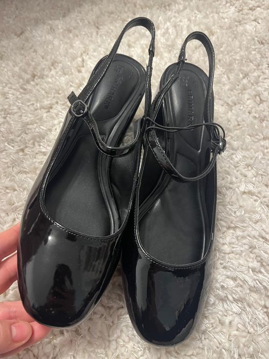 Pantofi cu toc noi nr 38