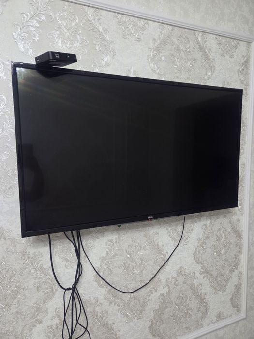 Телевизор LG,110 дюймой