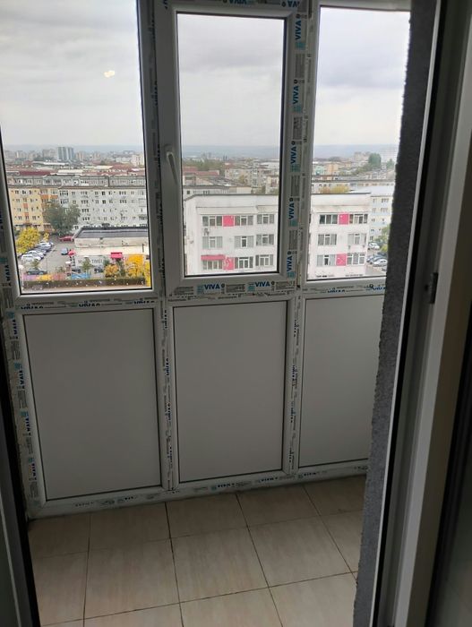 Închiriez  apartament