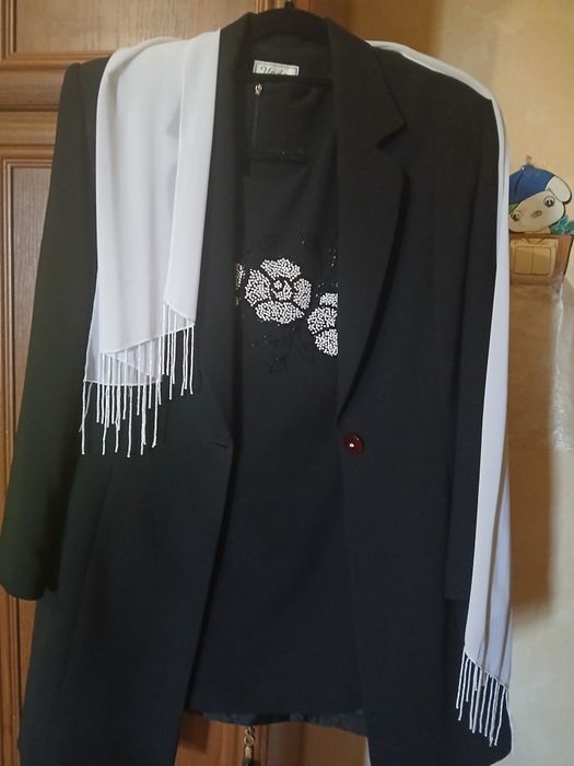 Большие размеры вещи в отлич состоянии от 48 до 54 сов