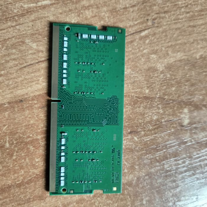 Продам ОЗУ 8 ГГБ Kingston почти новая