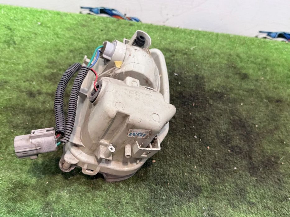 LUMINA DE ZI DREAPTA / PROIECTOR CEATA TOYOTA PRIUS T3 V 1.8 BENZINA HYBRID ELE 2015 COD OEM 8151147050 / HATCHBACK 2009-2015