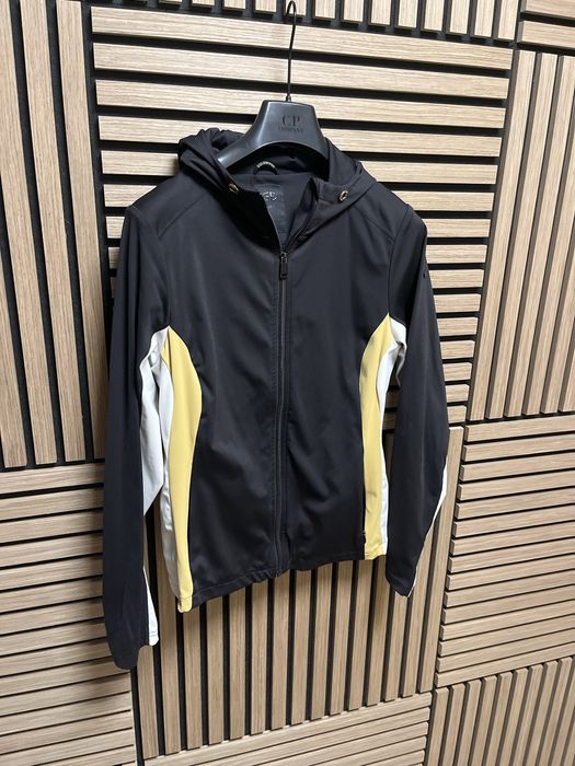 GOLDBERGH : Ziva Hooded Jacket - Стреч яке размер М /  Оригинал