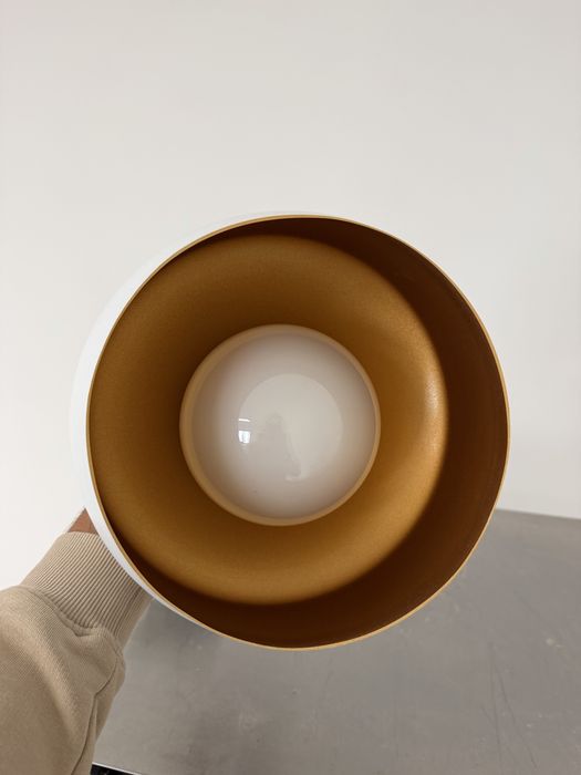 Vând Lustre noi sau folosite