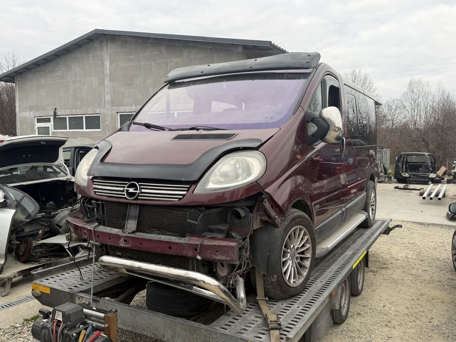 Cutie viteze Opel vivaro 2.5 2006 manuala 6 trepte