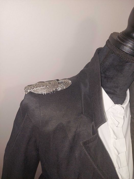 Jacheta Meston cu epoleti