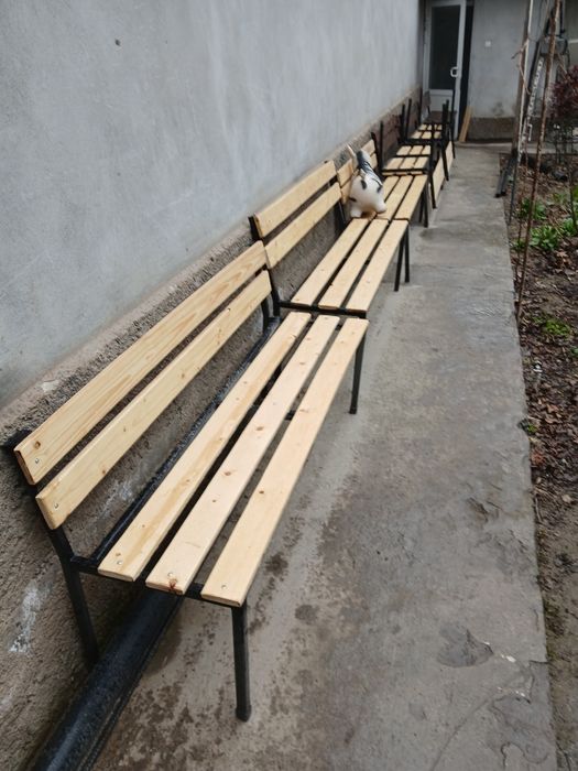 Подаётся скамейка