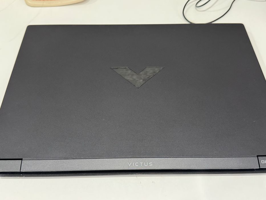 Продам игровой ноутбук HP VICTUS A15