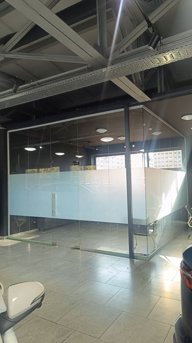 Ойнали витражлар перегородкалар