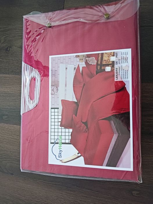 Lenjerie Damasc  6 piese cu multe cadouri la o comanda dată