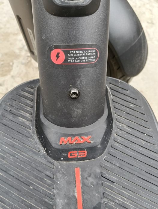 Vând trotineta electrica segaway ninebot max g3  2000 watti