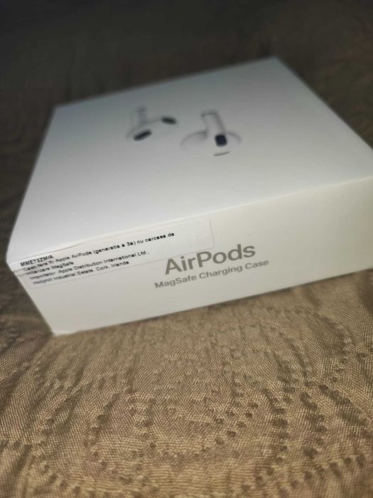 Casti Apple AirPods 3 MagSafe Charging Case, culoare alb Sigilat