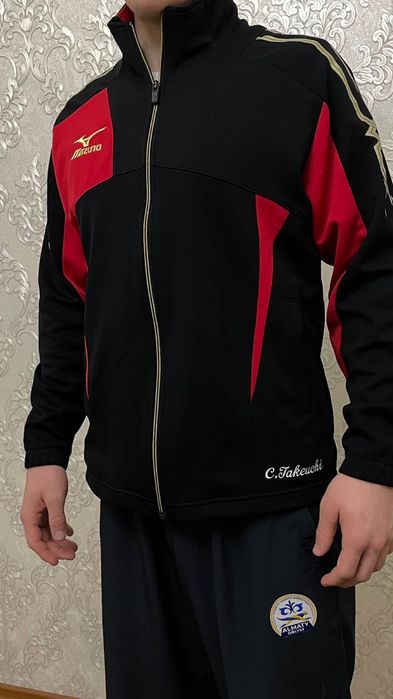 спортивка оригинал Мизуно!