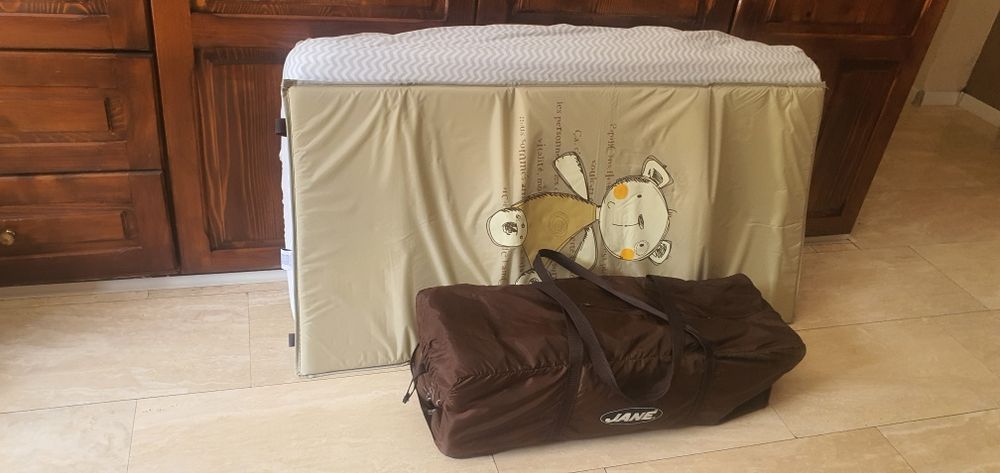 Сгъваема кошара + матрак