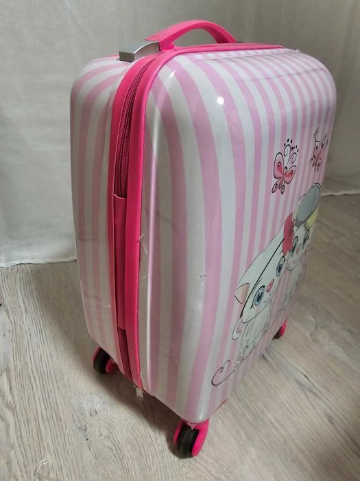 Детски пътнически куфар