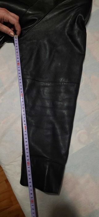 Haina de piele lunga negra dama