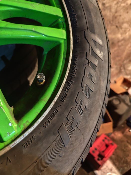 Продам диски с летней резиной