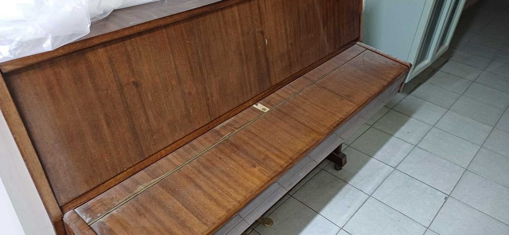 Пианино Украина.