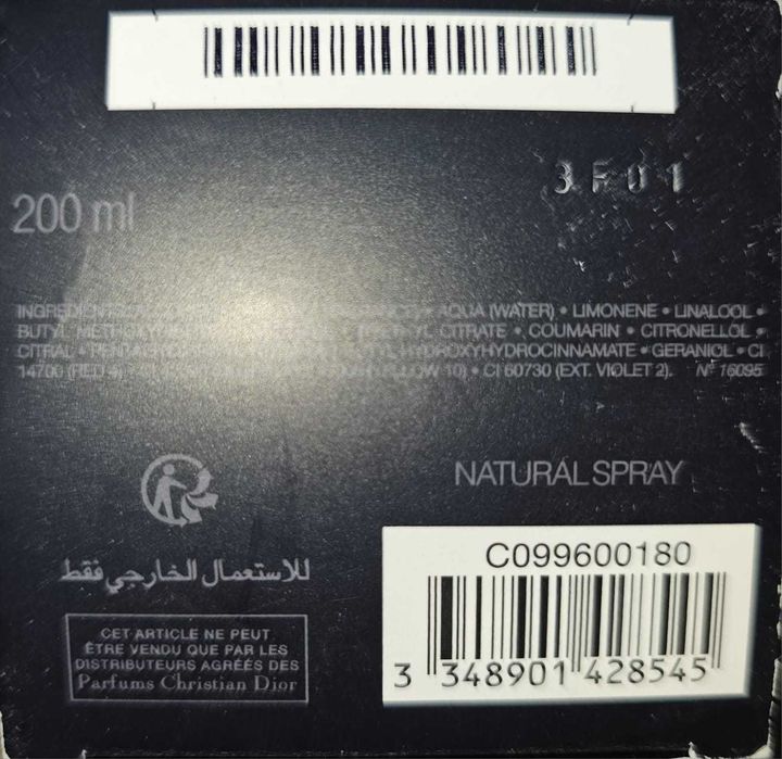 Parfum Barbati DIOR Sauvage 200 ml EAU DE PARFUM neutilizat