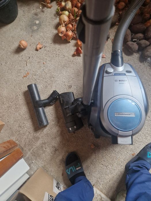 Продам пылесос фирмы Бош