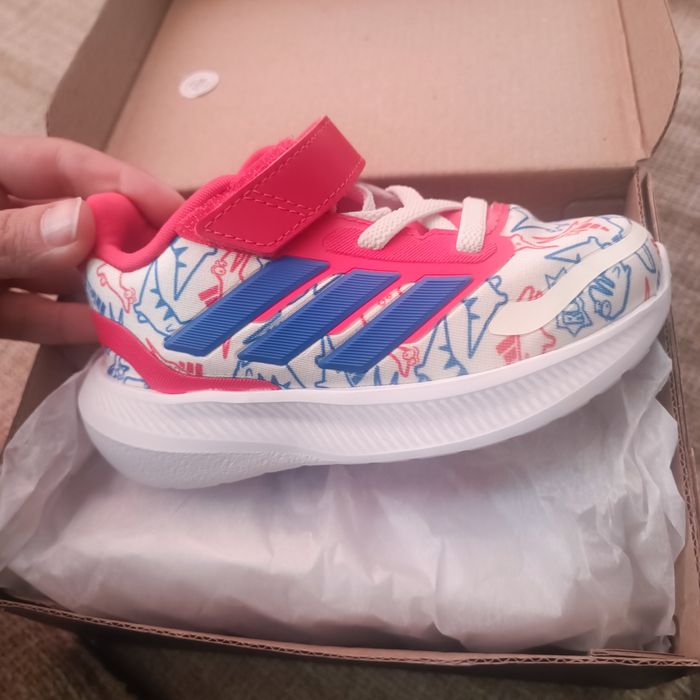 Бебешки Адидас 23 номер