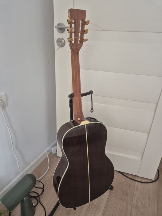 Chitara electro-acustică TAKAMINE GY51E-BSB