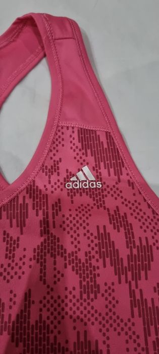 Потници на Adidas