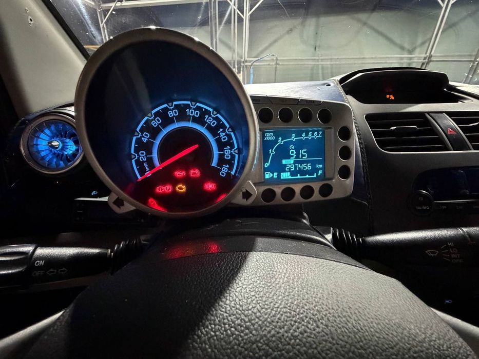 Avtomat Arenda Vikup
Avtomat korobka
Motor 1
Probeg 246.000