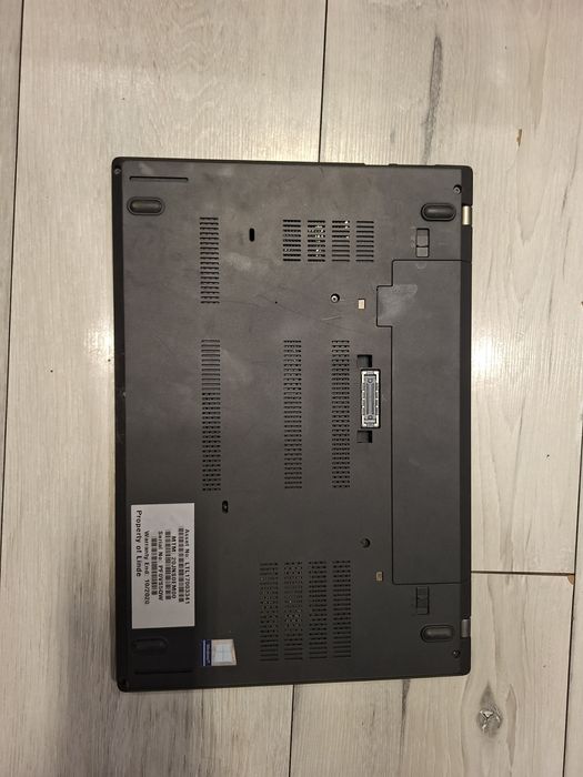 Lenovo T470-i5 6300u/8гб/256гб м.2
