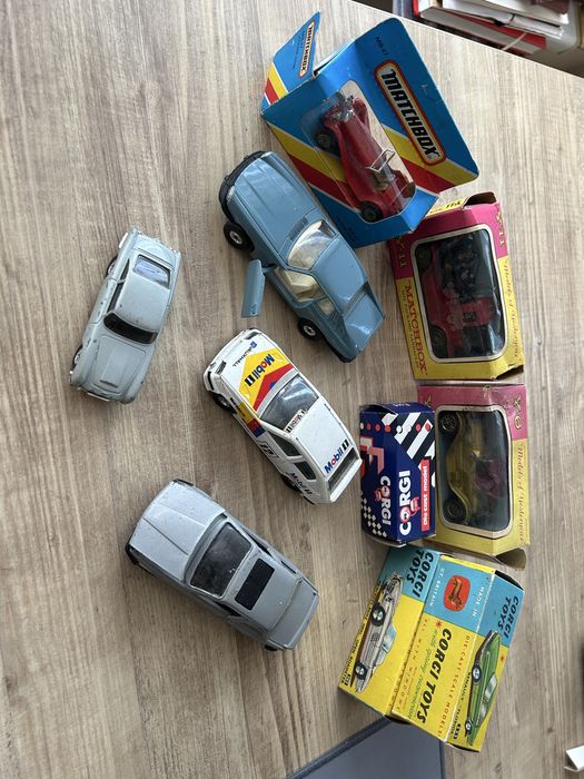 Лот колички matchbox, corgi