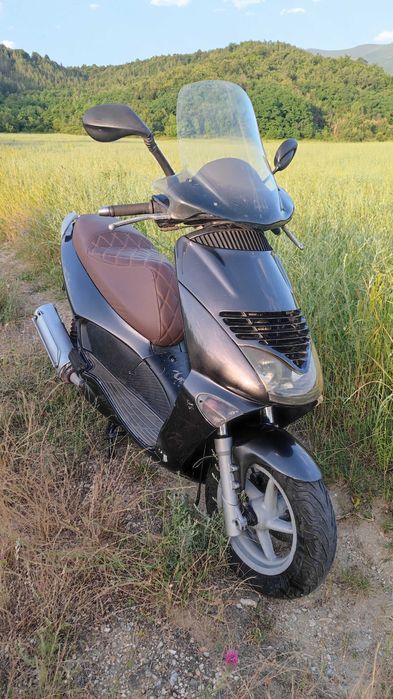 Скутер Aprilia Leonardo 300 кубика Нов цилиндър и бутало