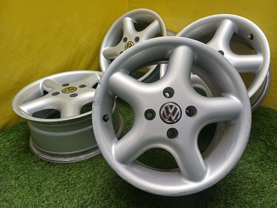 Диски R15 4x100 на Volkswagen и другие.